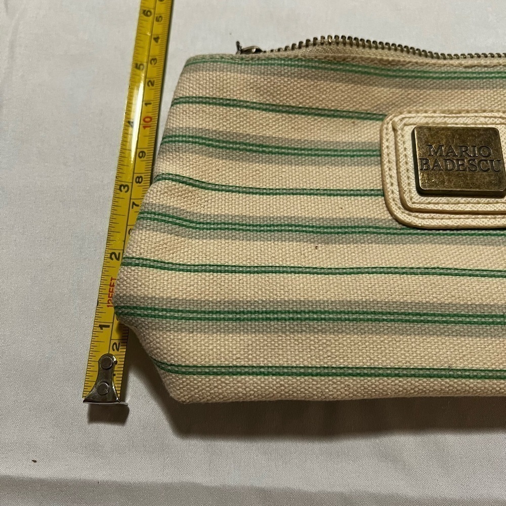 PINK & Mario Badescu Makeup Toiletry Bags - Picture 3 of 9